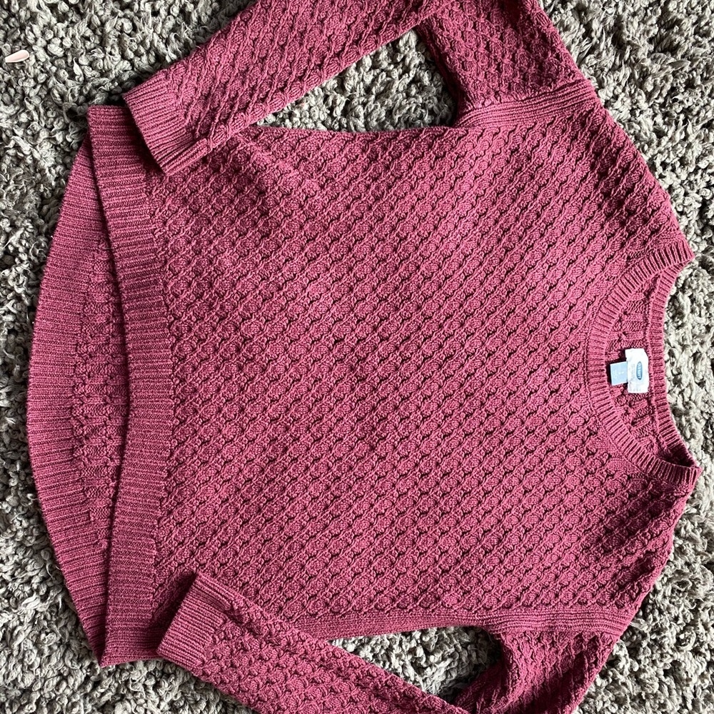 Old navy maroon long sleeve knit sweater